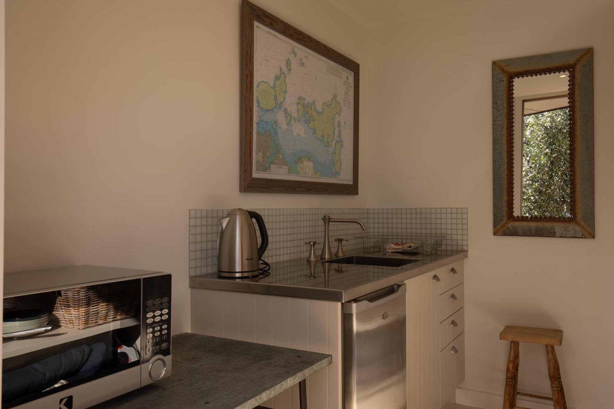 Waiheke Luxury Blue And Green Rooms Ostend Экстерьер фото